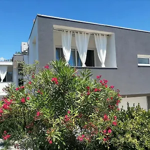 Dora Bibinje